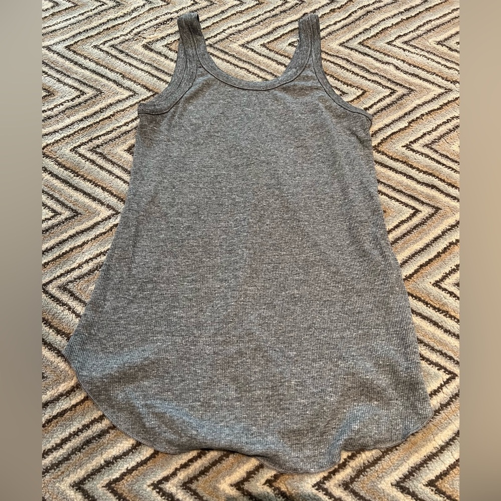 Chaser ribbed tank